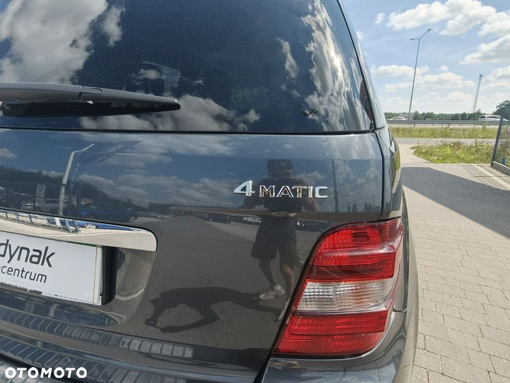 Mercedes-Benz ML - 14