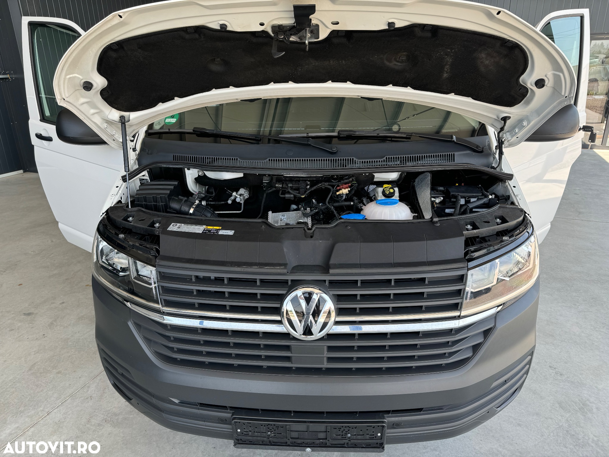 Volkswagen Transporter Kombi T6.1 2.0 TDI 81 kW KR - 27
