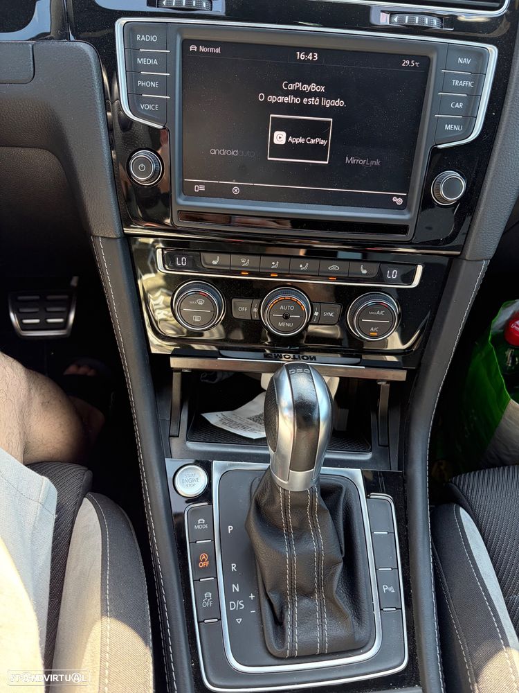 VW Golf R 4Motion BlueMotion DSG - 10