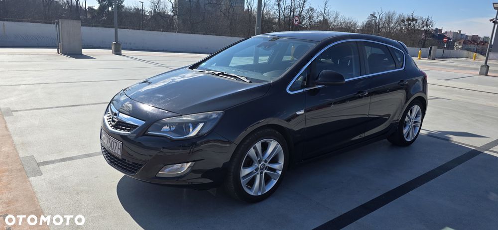 Opel Astra 1.6 Turbo Innovation - 2