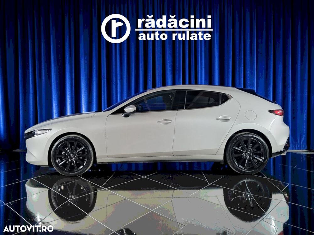 Mazda 3 - 8