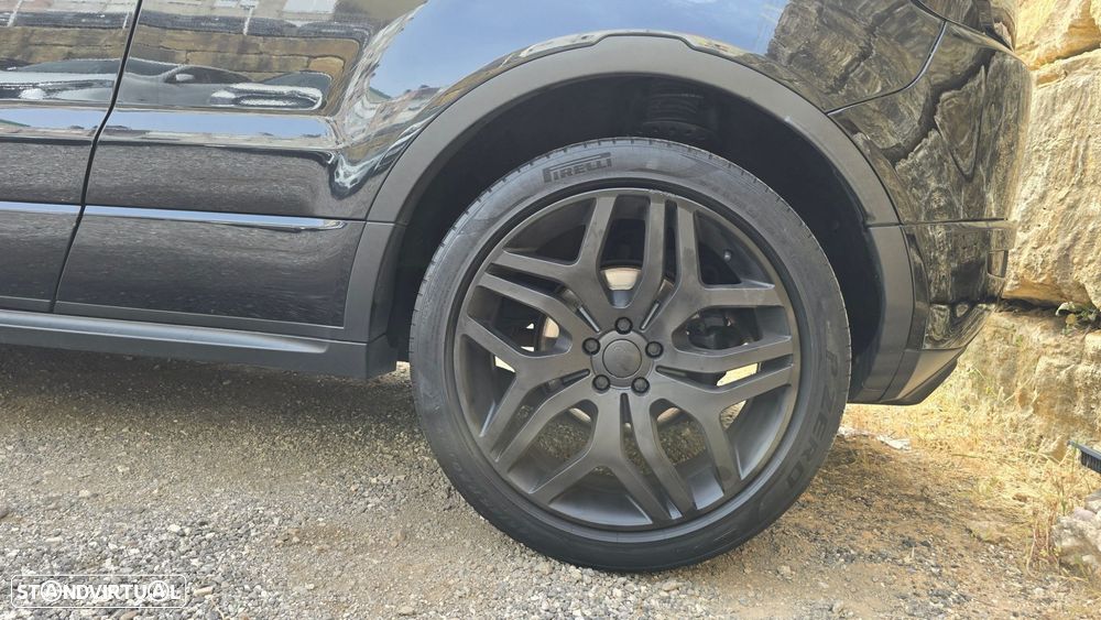 Land Rover Range Rover Evoque 2.2 SD4 Prestige Auto - 54
