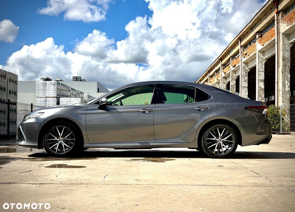 Toyota Camry 2.5 Hybrid Executive CVT - 8