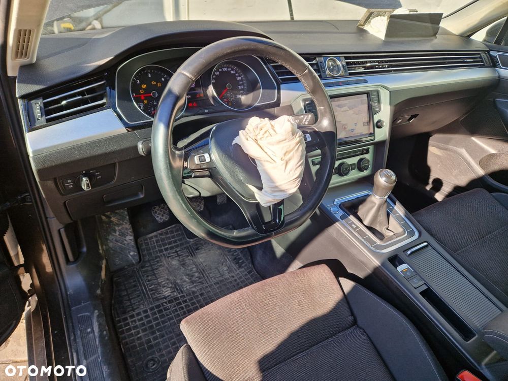 Volkswagen Passat Variant 2.0 TDI SCR Comfortline - 14