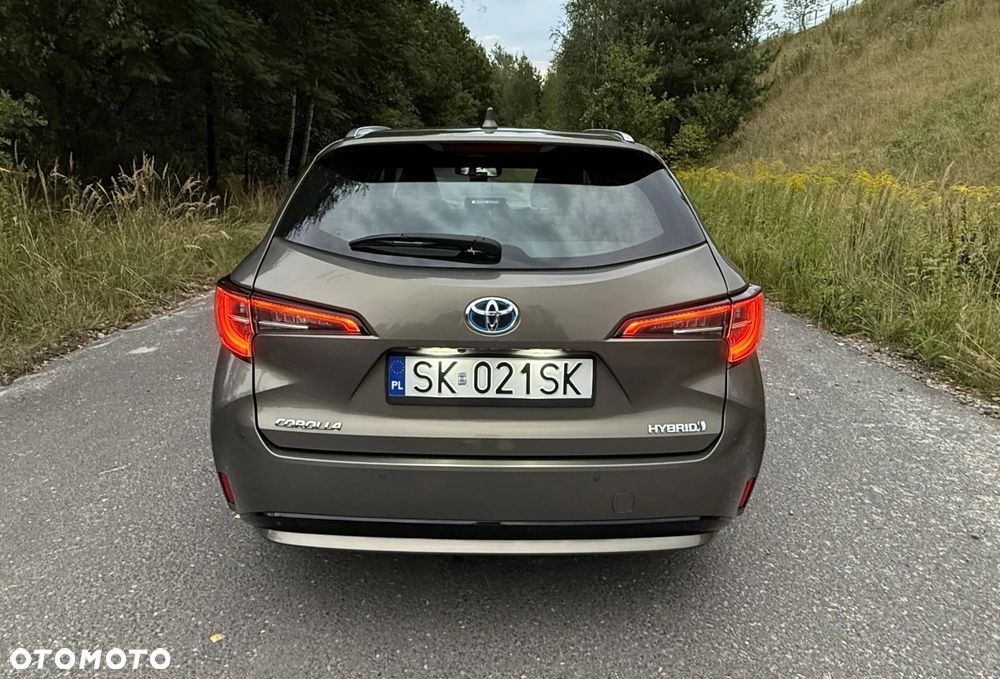 Toyota Corolla 1.8 Hybrid Comfort - 18