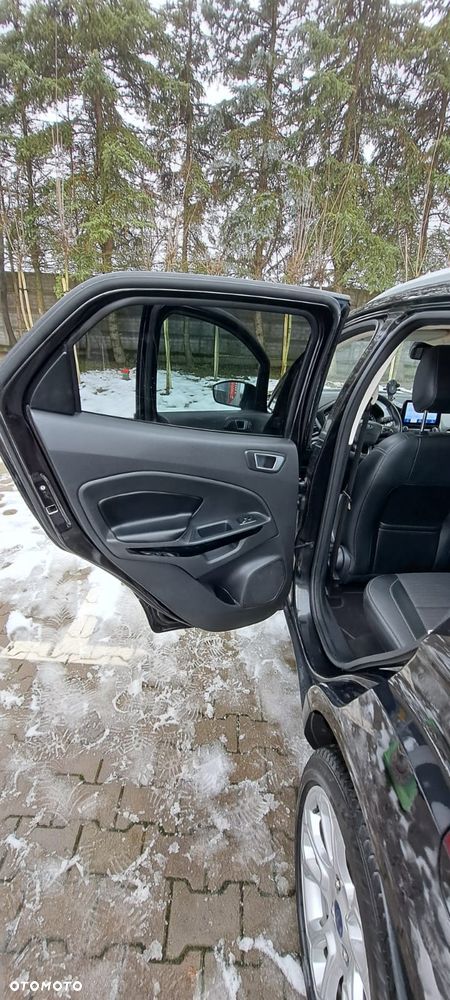 Ford EcoSport - 12