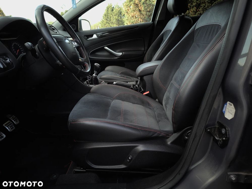 Ford Mondeo 2.0 TDCi Titanium S - 11