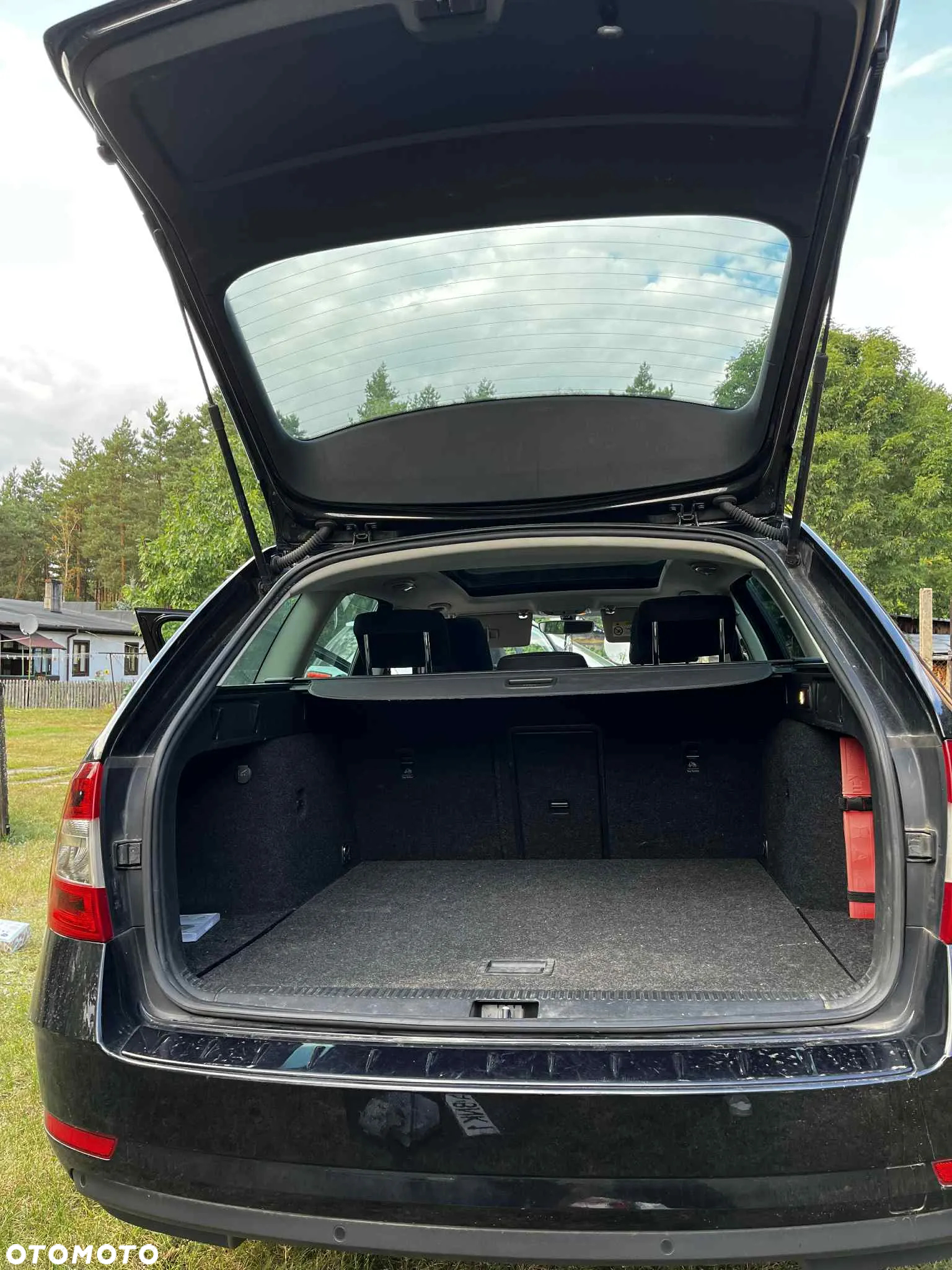 Skoda Octavia 1.6 TDI DSG Premium Edition - 10