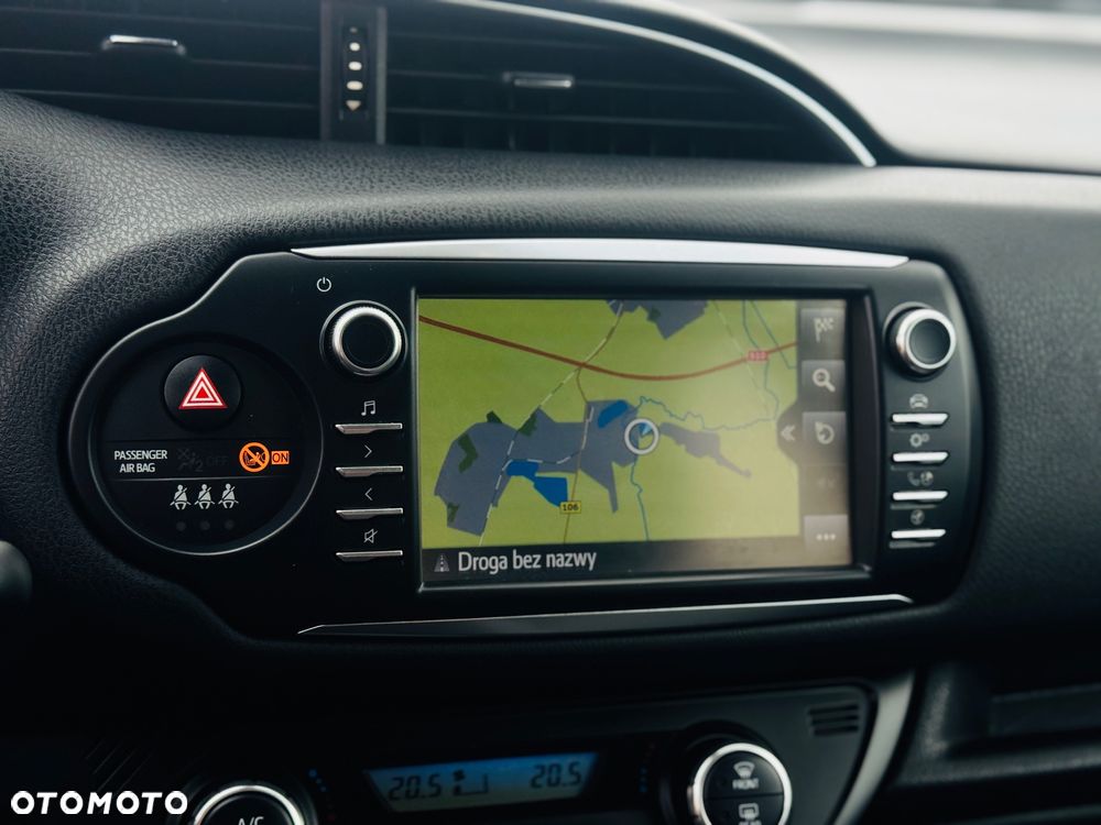 Toyota Yaris Hybrid 1.5 Executive - 8