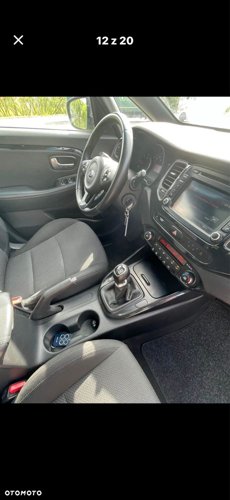 Kia Carens - 9