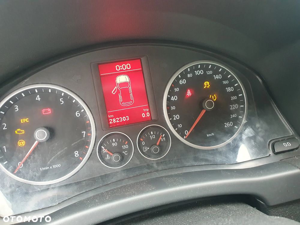 Volkswagen Tiguan - 8