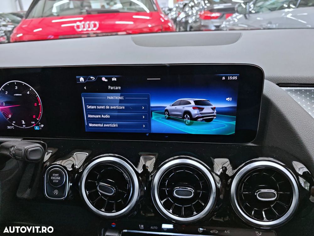 MERCEDES-BENZ GLA 2024 — imagine 13
