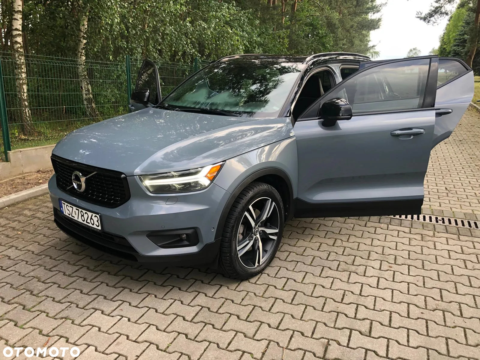 Volvo XC 40 T5 AWD R-Design - 3