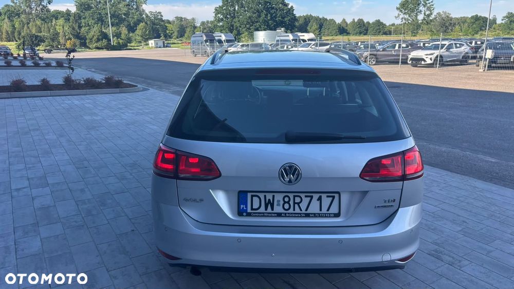 Volkswagen Golf 1.6 TDI Trendline DSG - 9