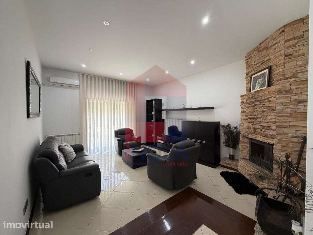 Moradia V3 com Piscina em Arcozelo, Vila Verde - Grande imagem: 4/60