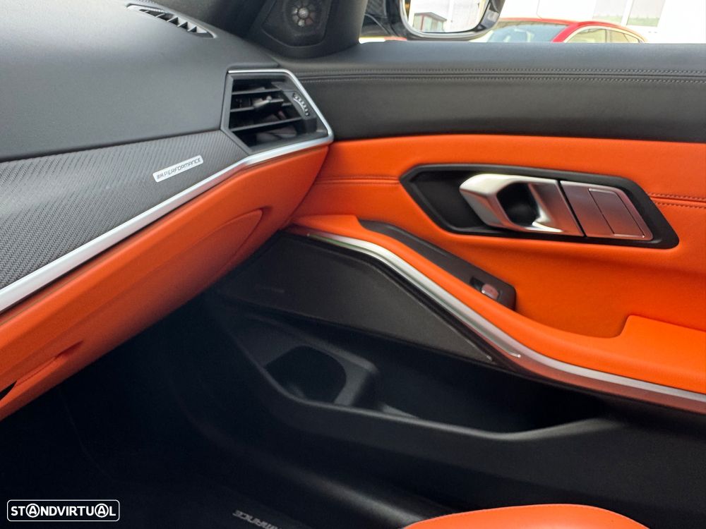 BMW M3 Competition Touring M xDrive - 20