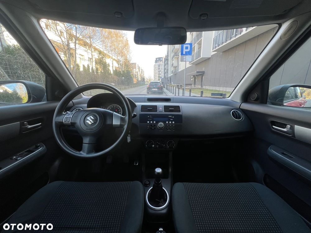 Suzuki Swift - 5