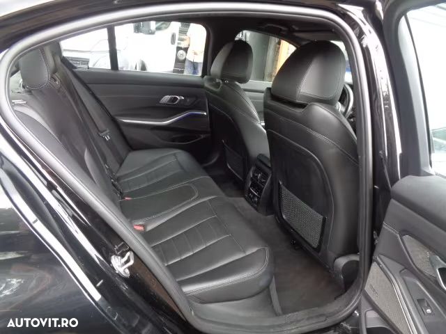 BMW Seria 3 320d xDrive Aut. Luxury Line - 6