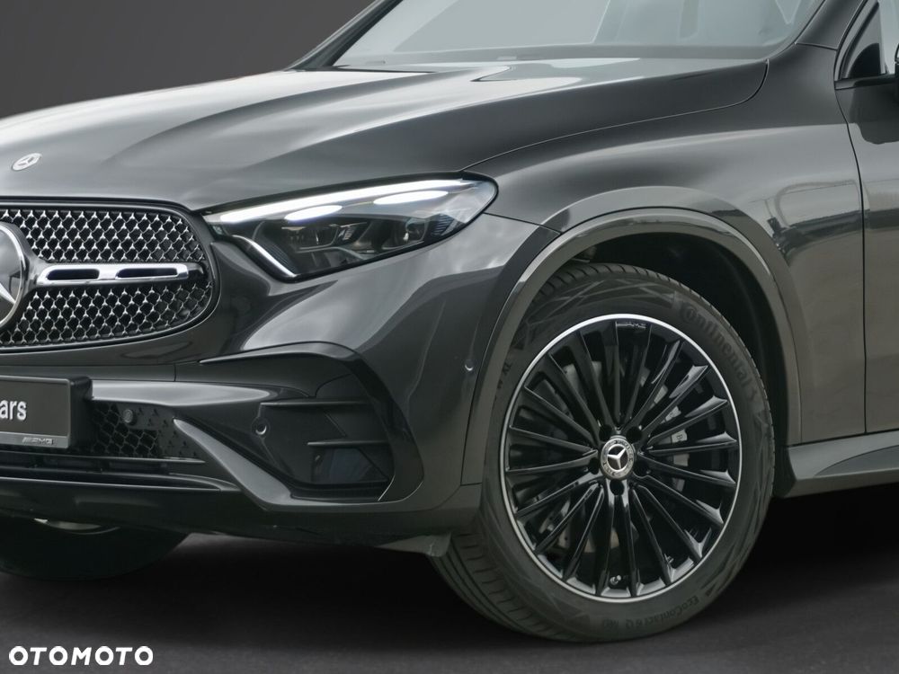 Mercedes-Benz GLC - 11
