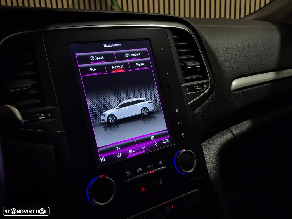 Renault Mégane Sport Tourer 1.5 dCi Bose Edition J18 - 25