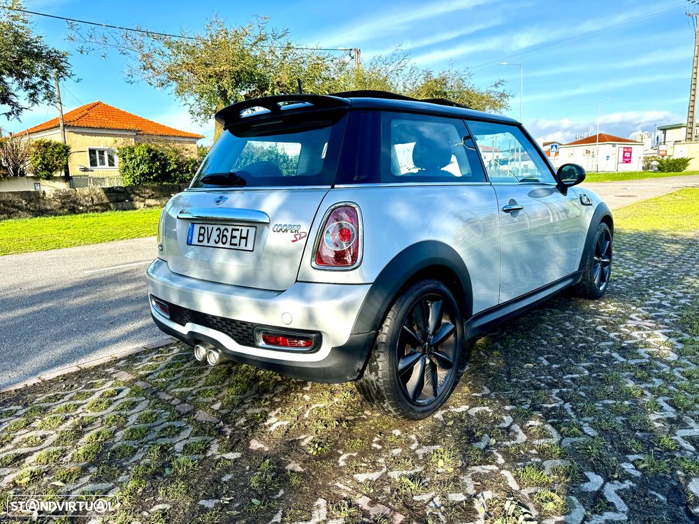 MINI 3 Portas Cooper SD - 4