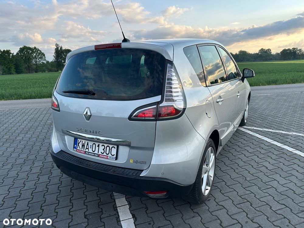 Renault Scenic 1.6 16V 110 Dynamique - 10
