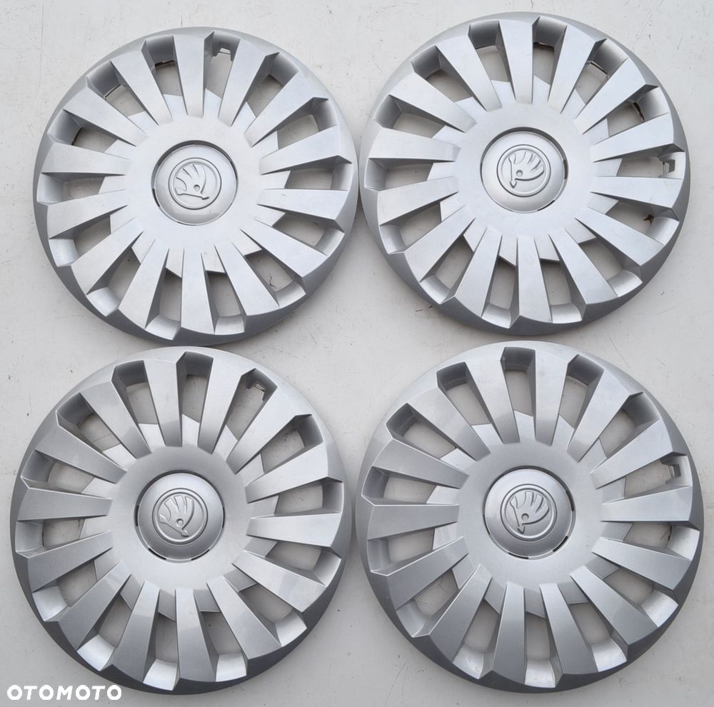 ORYGINALNE KOŁPAKI OEM SKODA 16 CALI x4szt. K-700 - 1