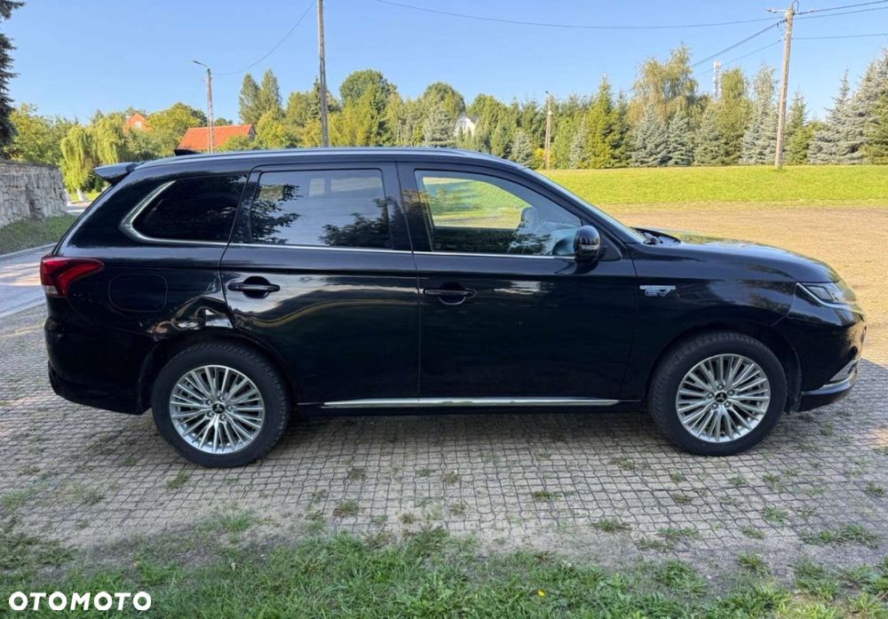 Mitsubishi Outlander - 7