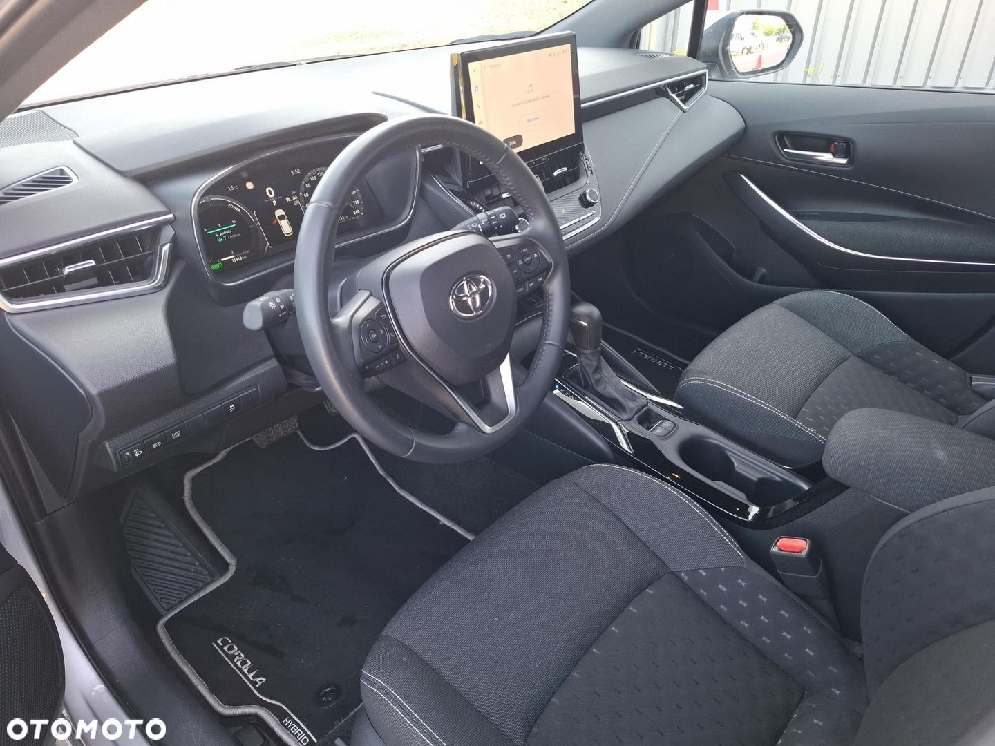 Toyota Corolla - 13