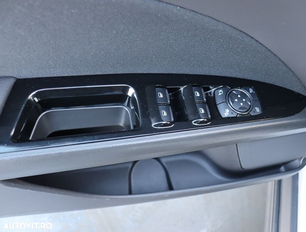 Ford Mondeo 2.0 TDCi Powershift Trend - 13