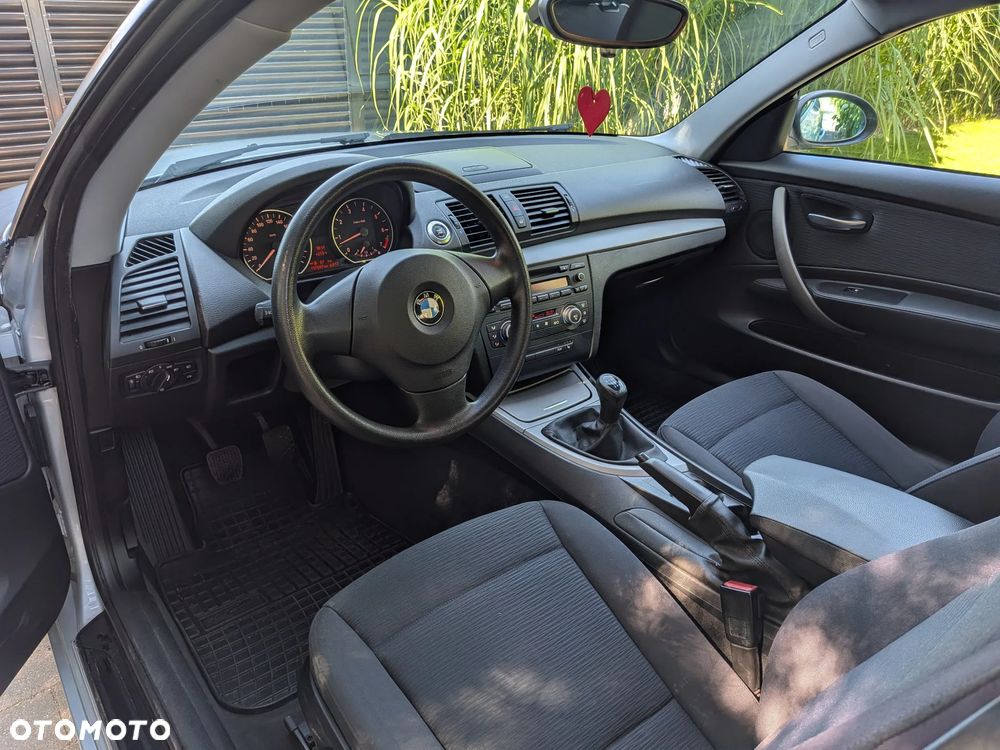 BMW Seria 1 118i - 10