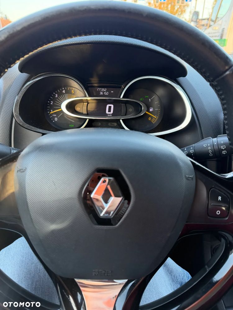 Renault Clio - 15