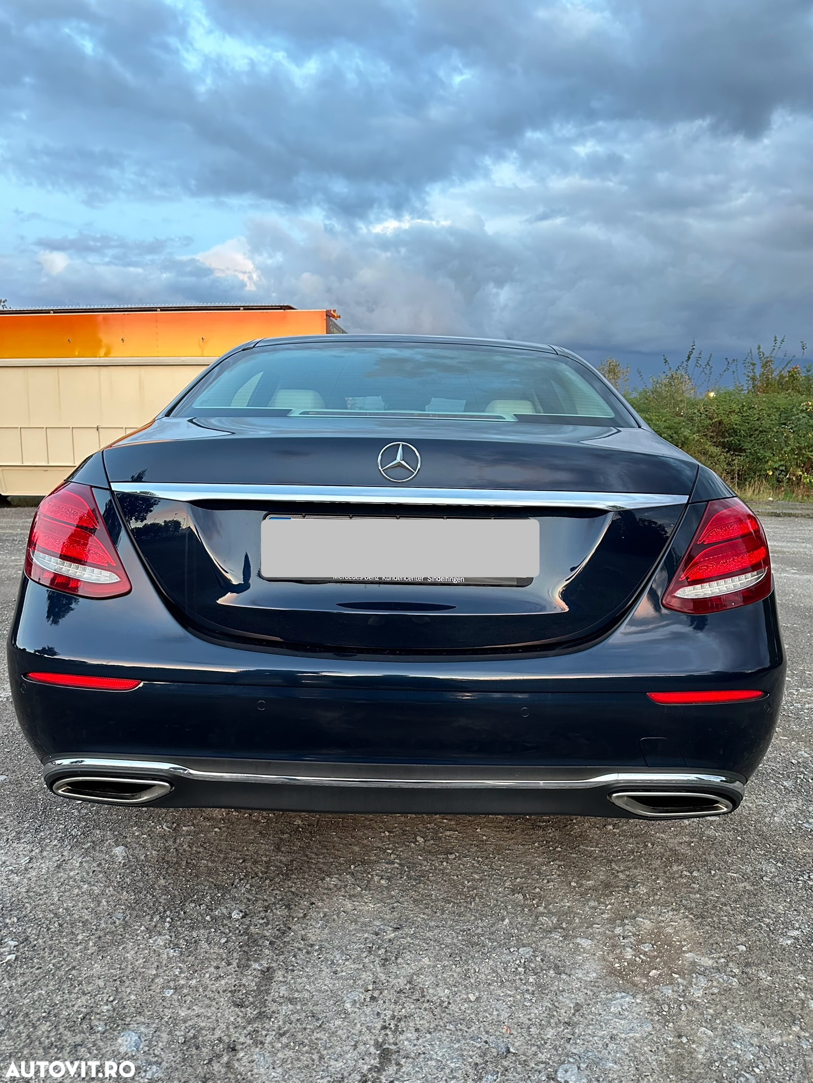 Mercedes-Benz E 400 T 4Matic 7G-TRONIC Avantgarde - 11