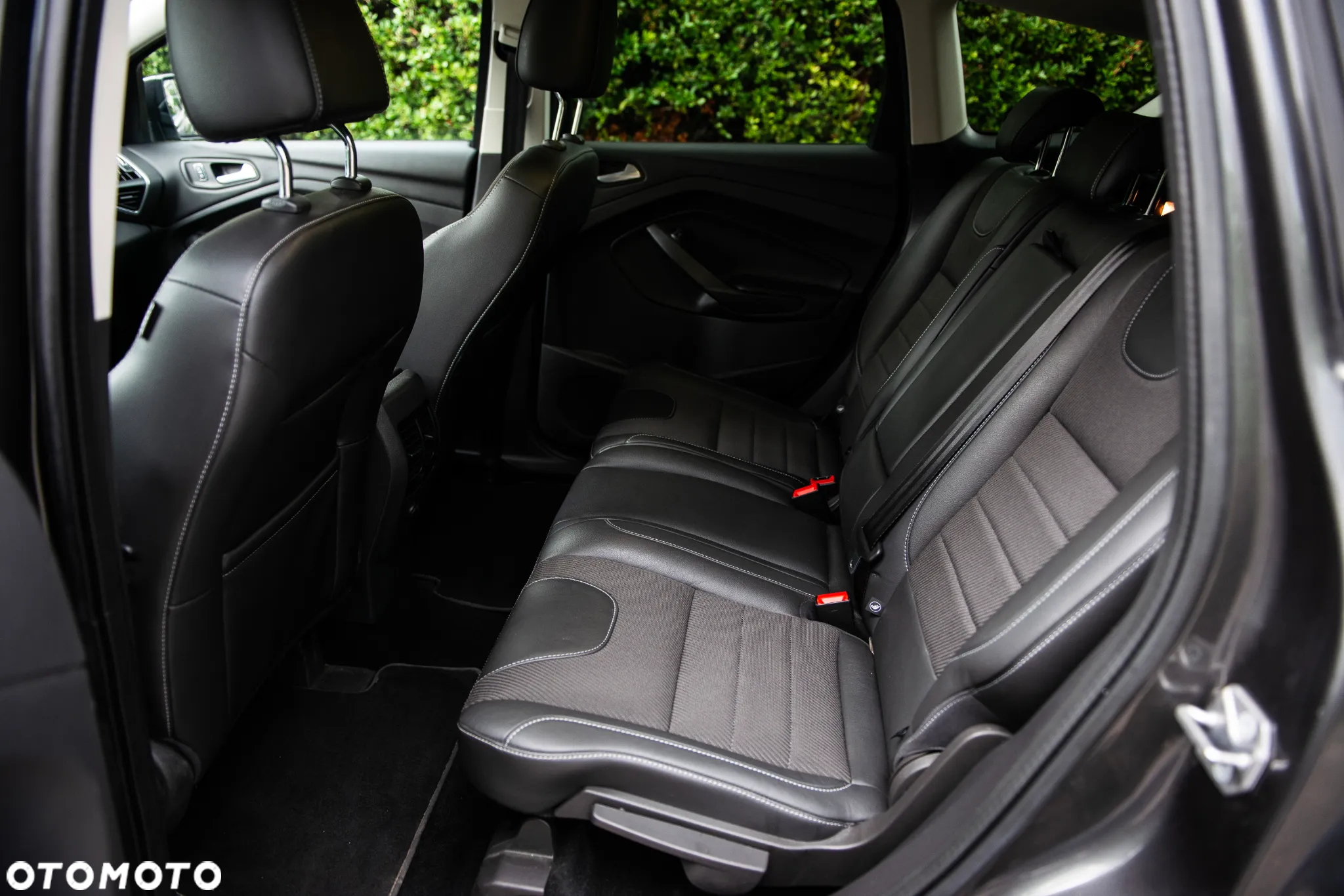 Ford Kuga 2.0 TDCi 4x4 Titanium - 23