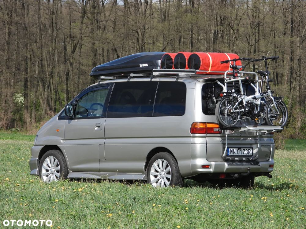 Mitsubishi Space Gear - 10