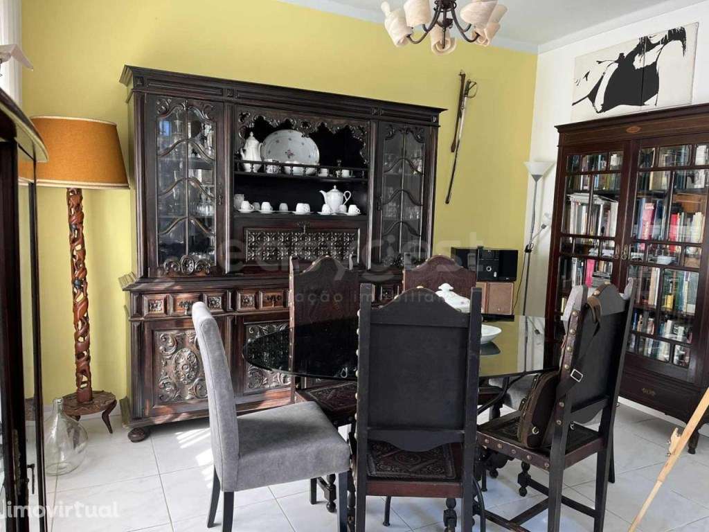 Moradia localizada no Bairro Norton de Matos em Coimbra - Grande imagem: 5/45