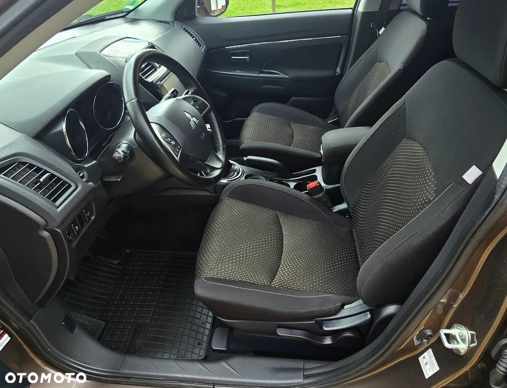 Mitsubishi ASX - 20