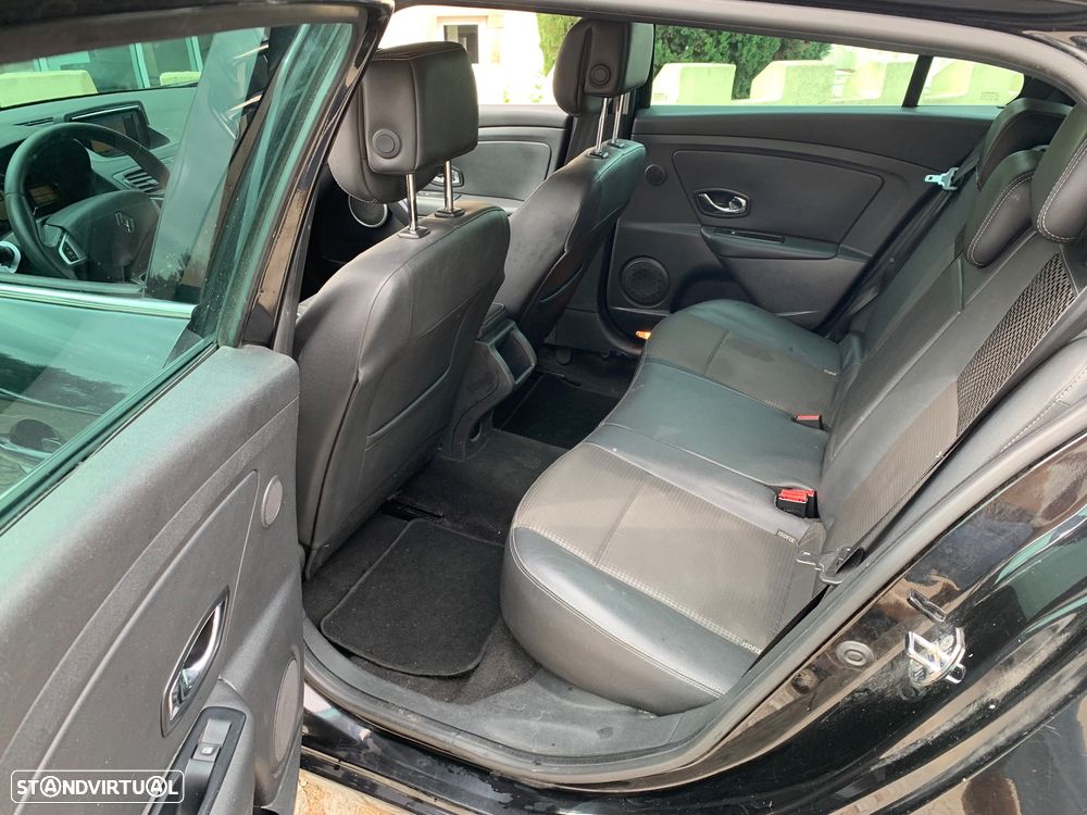 Renault Mégane Sport Tourer 1.5 dCi Comfort SS - 4