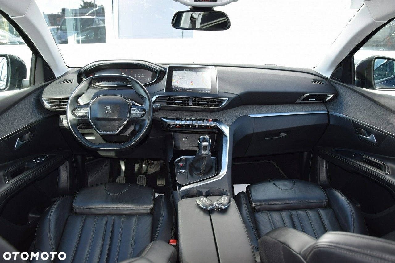 Peugeot 5008 - 3