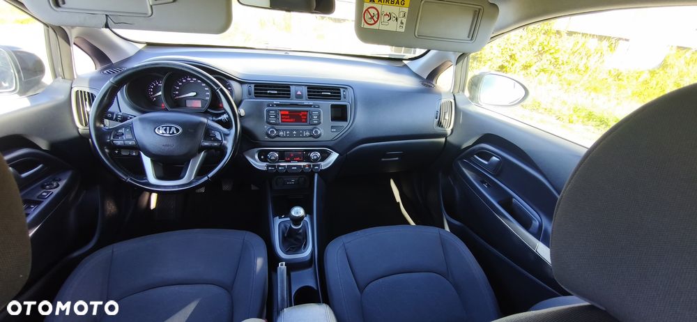 Kia Rio 1.2 L - 20