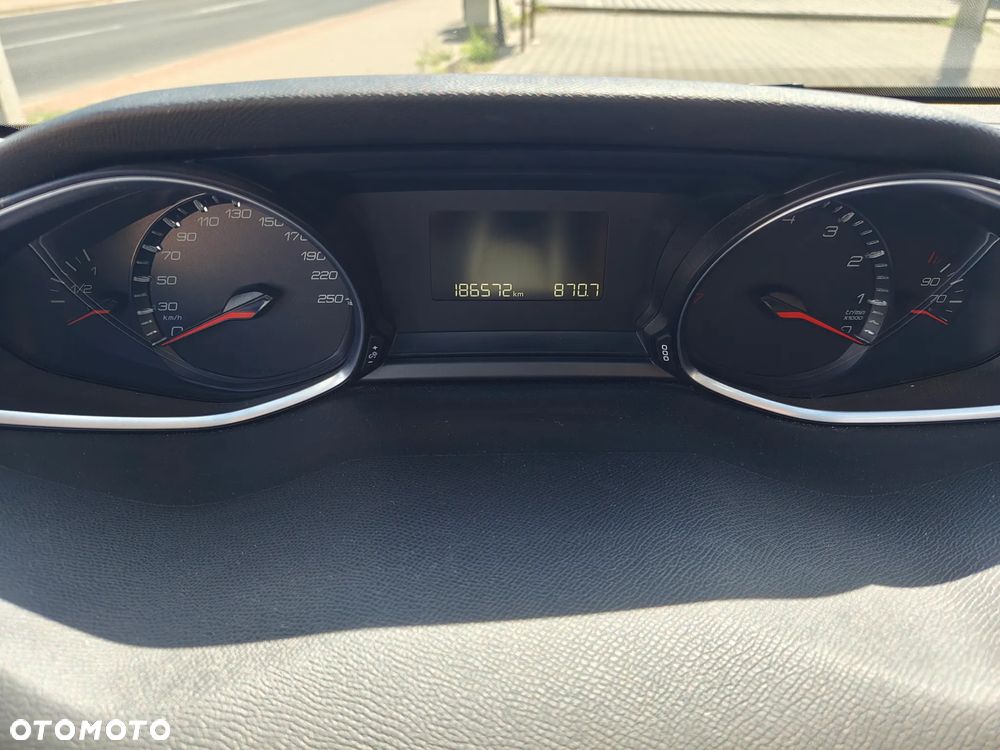 Peugeot 308 1.6 THP Active - 7