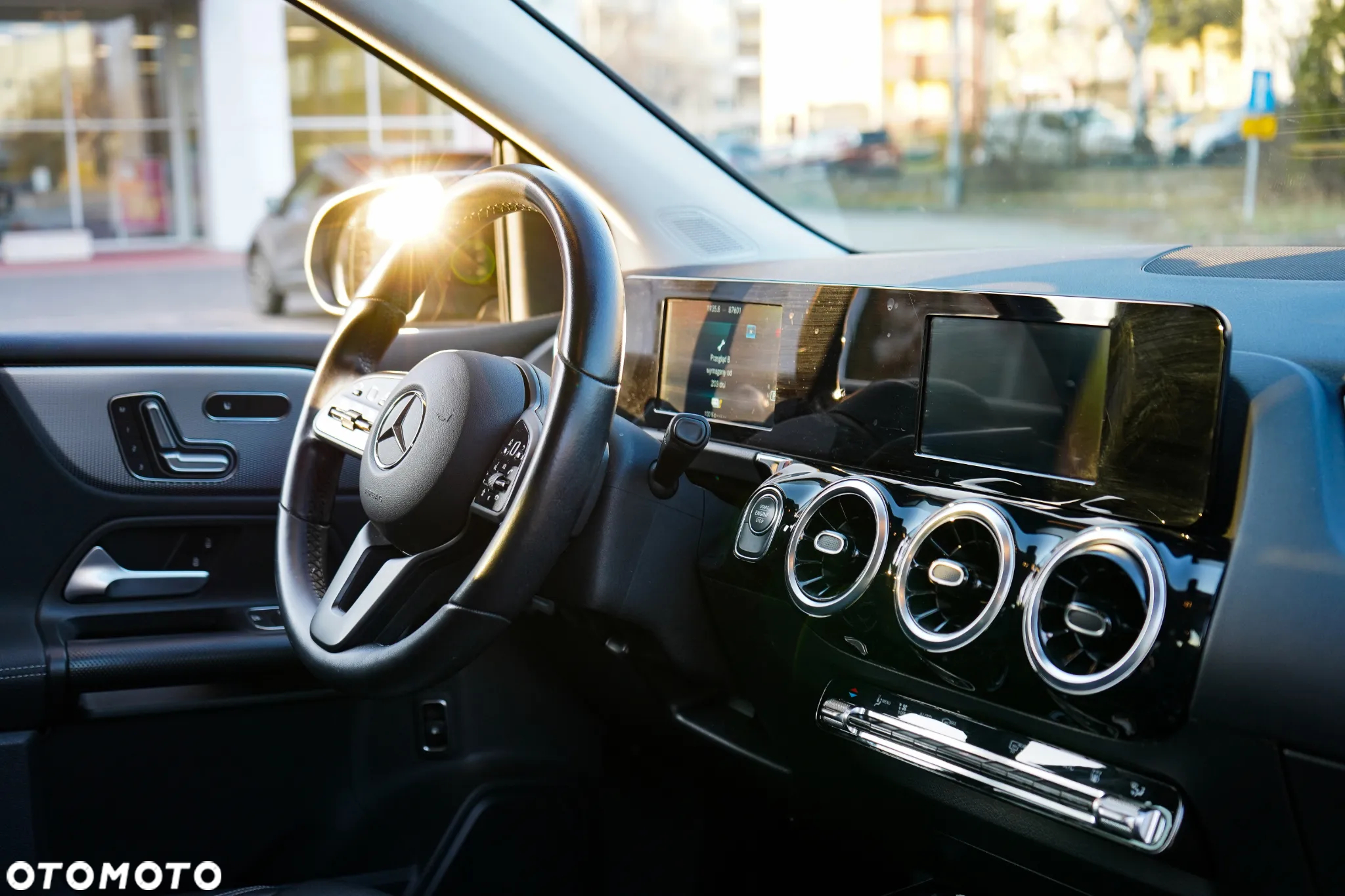Mercedes-Benz Klasa B 250 e PHEV 8G-DCT - 28