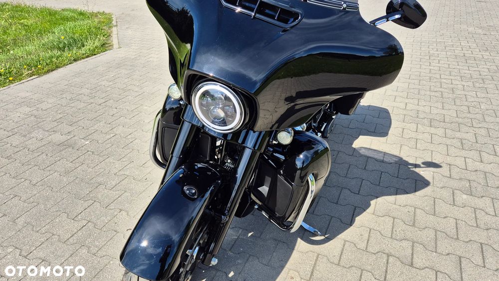 Harley-Davidson FLH Electra Glide - 9