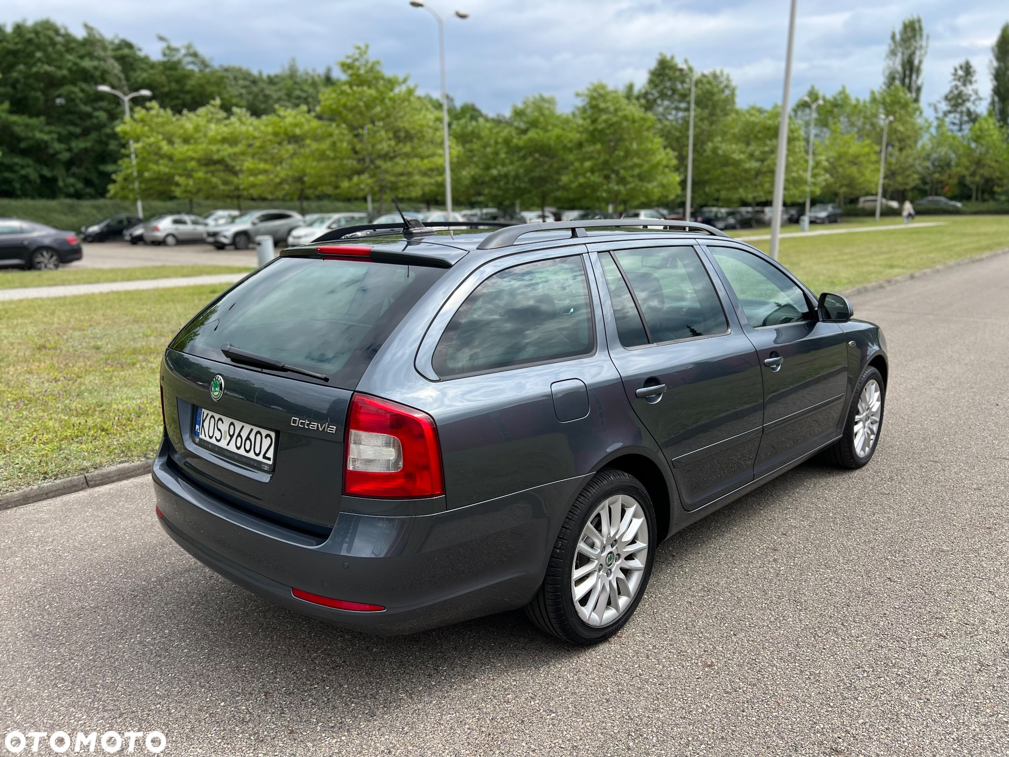 Skoda Octavia 1.8 TSI DSG Laurin & Klement - 8