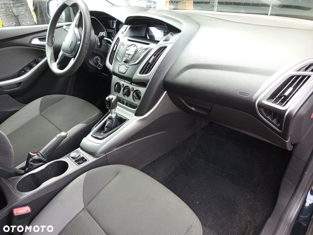 Ford Focus SW 1.0 EcoBoost Trend - 21