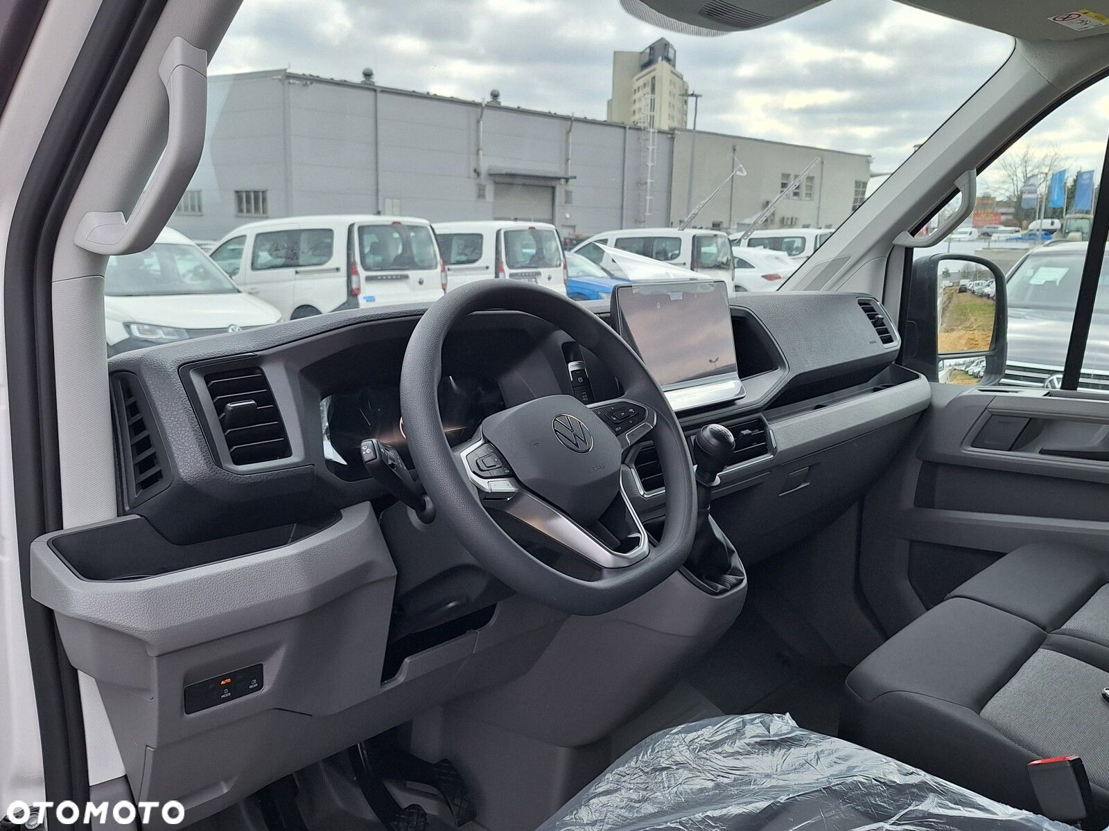 Volkswagen Crafter 35 Furgon, 2,0 TDI SCR 177KM,  6-bieg man., r.o: 4490 mm - 18