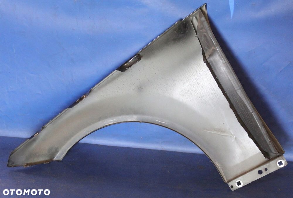 BŁOTNIK PRZÓD PRAWY MERCEDES W204 - 6