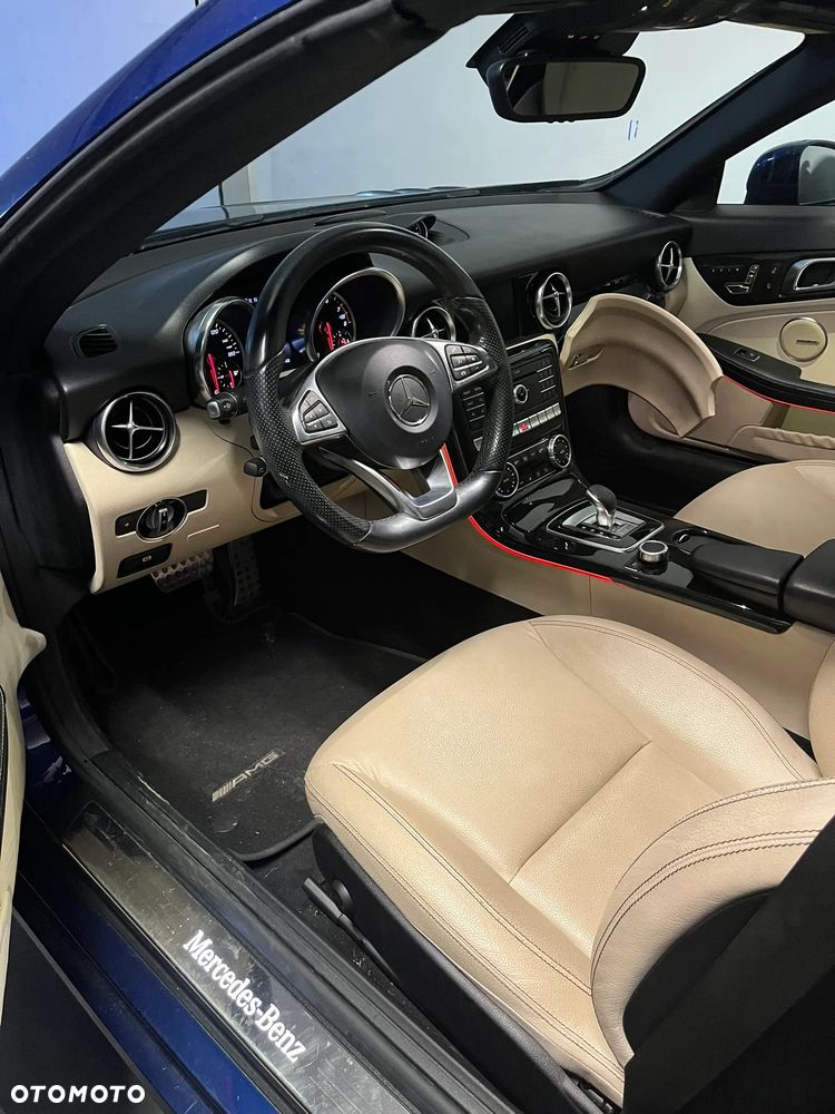 Mercedes-Benz SLC - 8