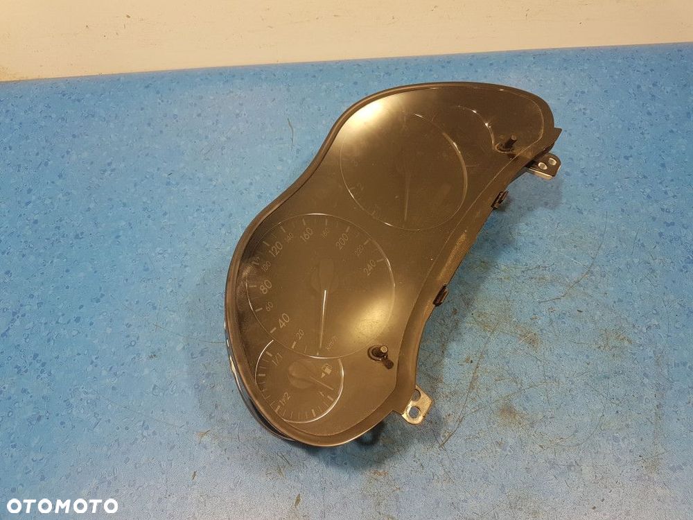 TOYOTA AVENSIS T25 1.6B LICZNIK 83800-05531 - 3
