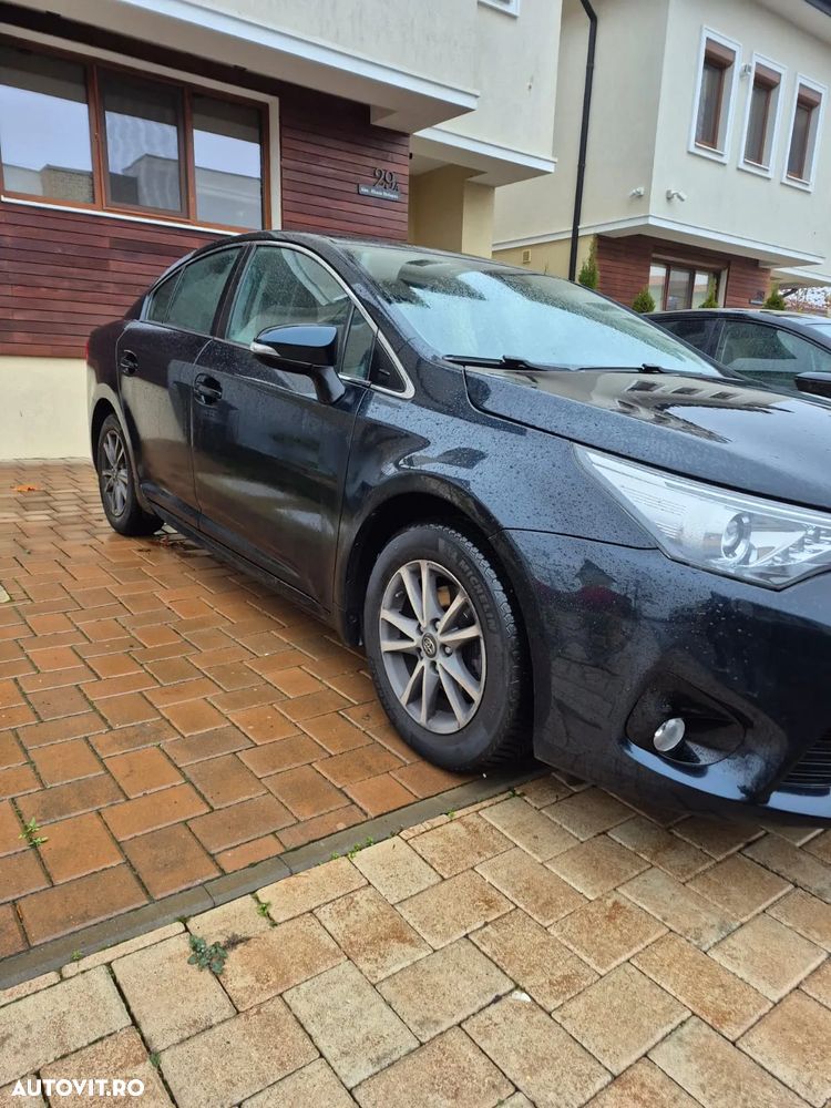 Toyota Avensis 1.8 Executive - 5